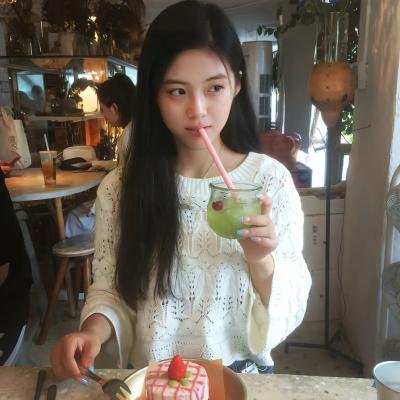 蒙娜丽莎与血月亮